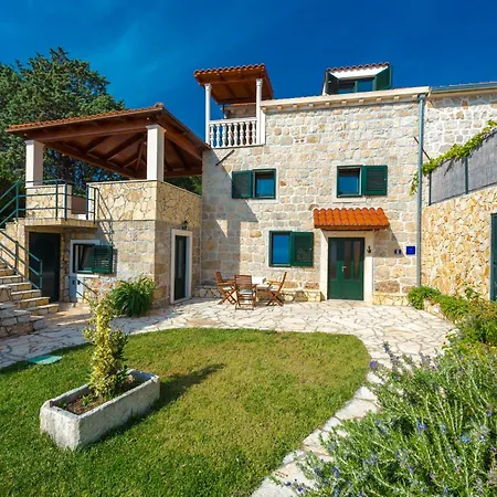 Platanus With Private Pool & Sea View *