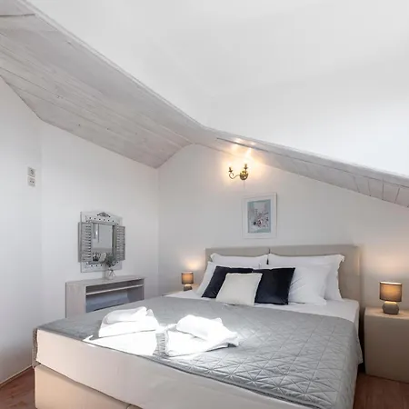 Platanus With Private Pool & Sea View Villa Mlini