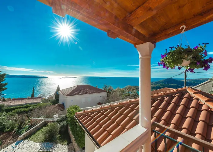 Platanus With Private Pool & Sea View Villa