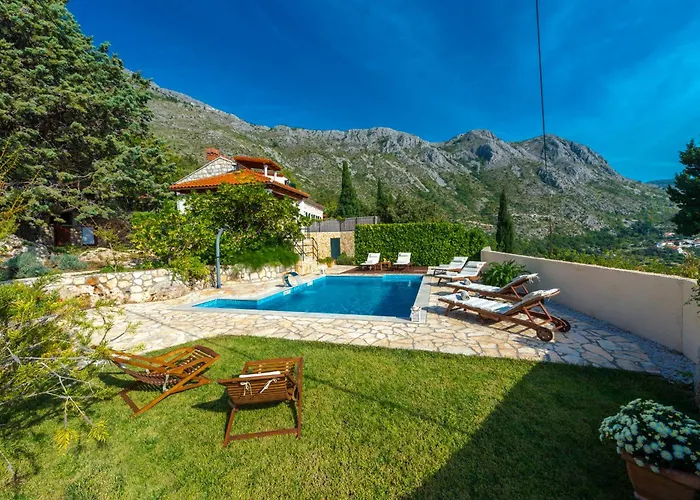 Platanus With Private Pool & Sea View *