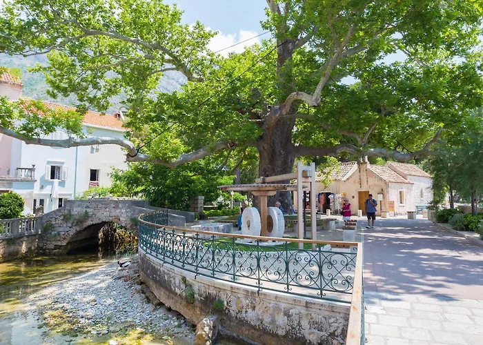 Platanus With Private Pool & Sea View Villa *