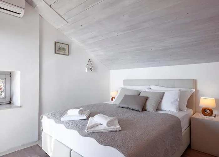 Platanus With Private Pool & Sea View * Mlini