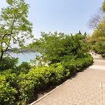 Platanus With Private Pool & Sea View Вилла Млини