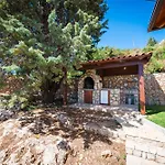 Platanus With Private Pool & Sea View * Млини