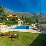 Platanus With Private Pool & Sea View *