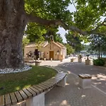 Platanus With Private Pool & Sea View Млини