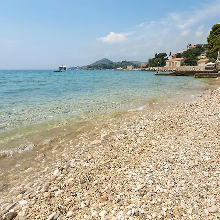 Platanus With Private Pool & Sea View 빌라 *