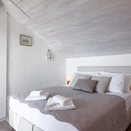 Platanus With Private Pool & Sea View * Mlini