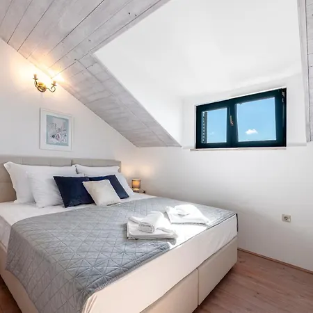 Platanus With Private Pool & Sea View Villa