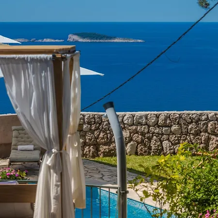 Platanus With Private Pool & Sea View Villa Mlini