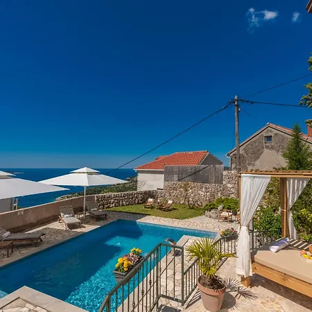 Platanus With Private Pool & Sea View Villa Mlini