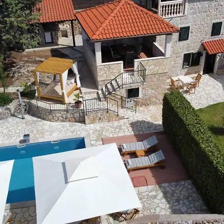 Platanus With Private Pool & Sea View *