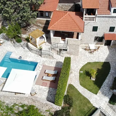 Platanus With Private Pool & Sea View Mlini