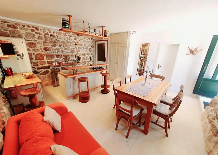 Platanus With Private Pool & Sea View *